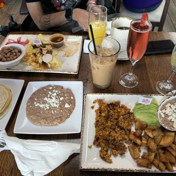 Madres Brunch - Ordered a vegan huevos con soyrizo plate & a birria omelet. - Breakfast & Brunch Near Me - Whittier, California Madres Brunch - Ordered a vegan huevos con soyrizo plate & a birria omelet. - Breakfast & Brunch Near Me - Whittier, California
