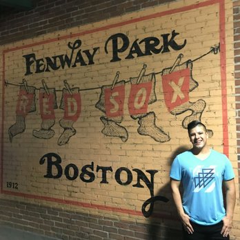 Fenway Park - Fenway park - Stadiums & Arenas Near Me - Boston, Massachusetts