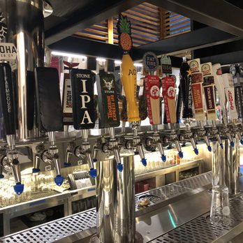 Two Tides Bar - Bars Near Me - Honolulu, Hawaii Two Tides Bar - Bars Near Me - Honolulu, Hawaii