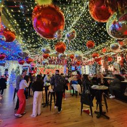 Nutcracker Pop Up Christmas Bar