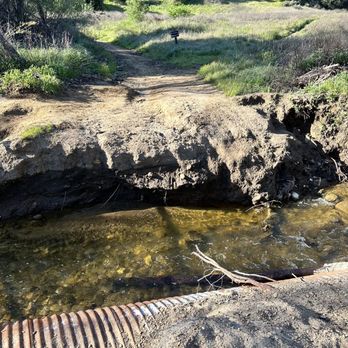 East and Rice Canyons - One of my favorite Santa Clarita hikes. Unfortunately the crossing is washed out and we could not get back on the path. - Hiking Near Me - Newhall, California