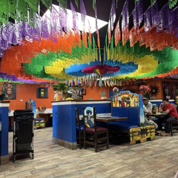 Taqueria Mi Pueblo - Beautiful, colorful decorations. Place is extremely clean. - Mexican Near Me - Durham, North Carolina Taqueria Mi Pueblo - Beautiful, colorful decorations. Place is extremely clean. - Mexican Near Me - Durham, North Carolina