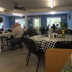 Lane Street Grill - Humble restaurant with cute southern decor with plenty of space for locals to sit and enjoy a fresh meal.