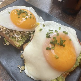 ONO Acai Bowls - Avocado toast with egg - Vegan Near Me - Puerto Vallarta, JAL ONO Acai Bowls - Avocado toast with egg - Vegan Near Me - Puerto Vallarta, JAL