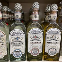 B & B Liquor