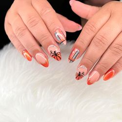 S&T Lux Nails