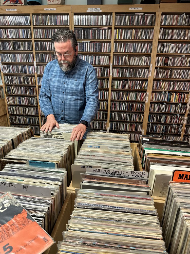 RECORDS GALORE Updated October 2024 12 Reviews 4148 E Ponce De Leon Ave, Clarkston