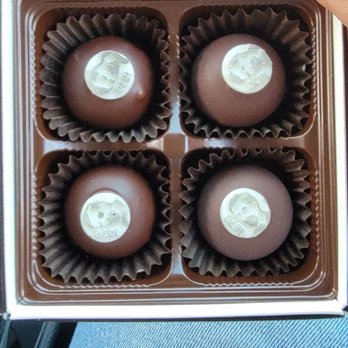Art Eatables - The truffles - Chocolatiers & Shops Near Me - Louisville, Kentucky Art Eatables - The truffles - Chocolatiers & Shops Near Me - Louisville, Kentucky
