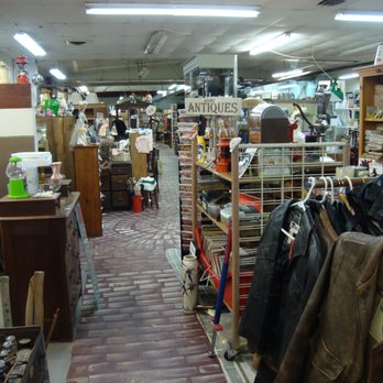 Annie's Attic - View looking towards the back of the store on the right (north) side. - Antiques Near Me - Buffalo, Minnesota