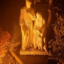 HOLY FAMILY CATHOLIC CHURCH - 7045 120th Ave NE, Kirkland, WA - Yelp