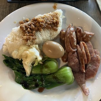 19 GOLD - Taiwanese Sausage over Rice - Taiwanese Near Me - Seattle, Washington