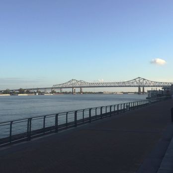 Woldenberg Park - Nice view - Parks Near Me - New Orleans, Louisiana Woldenberg Park - Nice view - Parks Near Me - New Orleans, Louisiana