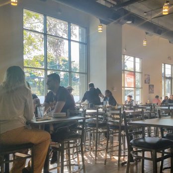 Brick & Spoon - Orlando - Inside - New American Near Me - Maitland, Florida