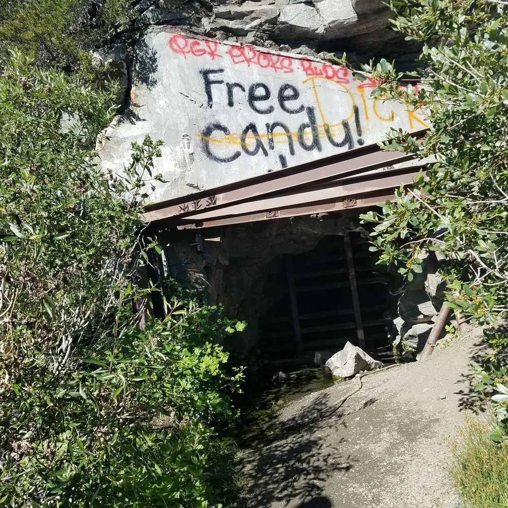 Big Horn Mine - Spoiler: candy and dick were not free - Hiking Near Me Big Horn Mine - Spoiler: candy and dick were not free - Hiking Near Me