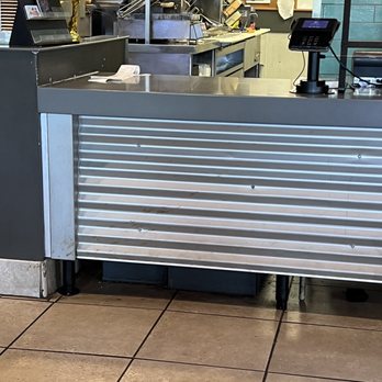 Taco Bell - a restaurant kitchen with stainless steel counter tops - Fast Food Near Me - Charlotte, North Carolina Taco Bell - a restaurant kitchen with stainless steel counter tops - Fast Food Near Me - Charlotte, North Carolina