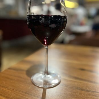 Vino & - Pinot Noir - Wine Bars Near Me - Chicago, Illinois Vino & - Pinot Noir - Wine Bars Near Me - Chicago, Illinois
