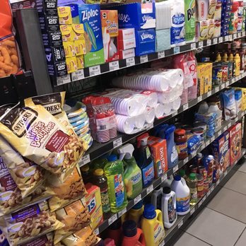 Circle K - Convenience display - Convenience Stores Near Me - Toronto, Ontario