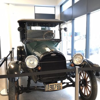 Electric Vehicle Discovery Centre - Car Dealers Near Me - North York, Ontario Electric Vehicle Discovery Centre - Car Dealers Near Me - North York, Ontario