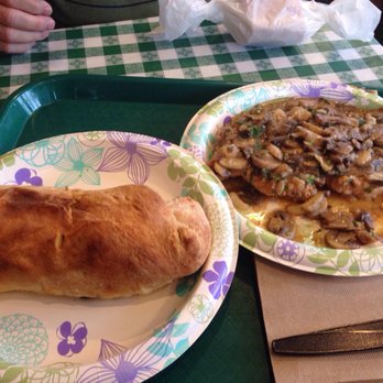 Freddy's Pizza - Lunch at Freddie's - Pizza Near Me - Cicero, Illinois