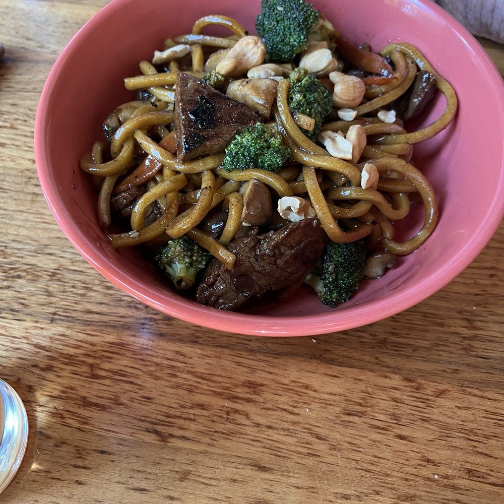 Doc B's Restaurant + Bar - Beef wok out bowl - New American Near Me - Dallas, Texas