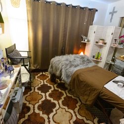 Lit Chick Beauty - Welcome to my treatment room where your relaxation is serious business