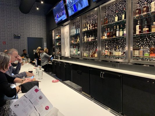 W XYZ Bar by null