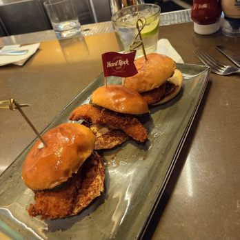 Hard Rock Cafe - The delicious Chicken Sliders - American Near Me - Hollywood, Florida Hard Rock Cafe - The delicious Chicken Sliders - American Near Me - Hollywood, Florida