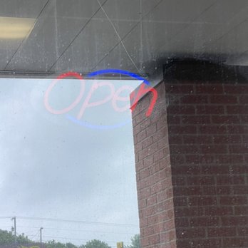 New China Star - Open sign on but doors locked - Chinese Near Me - Ashland City, Tennessee New China Star - Open sign on but doors locked - Chinese Near Me - Ashland City, Tennessee