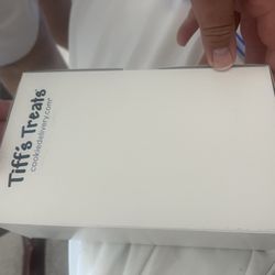Tiff's Treats Cookie Delivery
