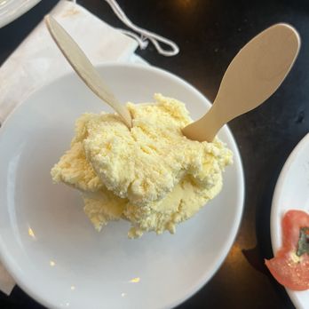 Pizzicletta - Olive oil House Made Gelato - 4 oz - Pizza Near Me - Flagstaff, Arizona
