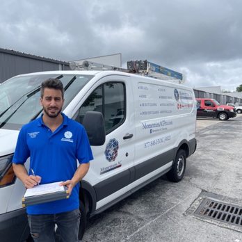 Momentum AC - The technician - Heating & Air Conditioning/HVAC Near Me - Tampa, Florida Momentum AC - The technician - Heating & Air Conditioning/HVAC Near Me - Tampa, Florida