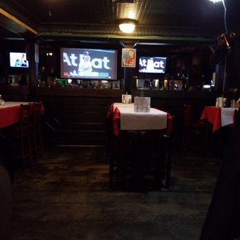 Burke's Restaurant and Bar - Great Pub, great staff, and excellent food! - Irish Near Me - Yonkers, New York