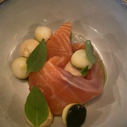 Baglokalet - Salmon with pickled zucchini - so good!