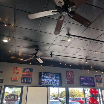 Yo Pauly's - Inside - Pizza Near Me - Chandler, Arizona