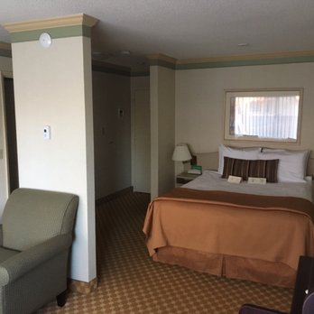 Royal Scot Suite Hotel - Queen room - Hotels Near Me - Victoria, British Columbia Royal Scot Suite Hotel - Queen room - Hotels Near Me - Victoria, British Columbia