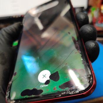 Chiara Cellular - iPhone XR in for screen replacement - Mobile Phones Near Me - Gardena, California