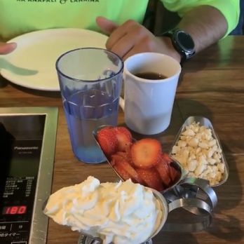 Slappy Cakes - Breakfast & Brunch Near Me - Lahaina, Hawaii Slappy Cakes - Breakfast & Brunch Near Me - Lahaina, Hawaii