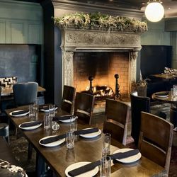 The Red Hen - The BLK SHP dinning room