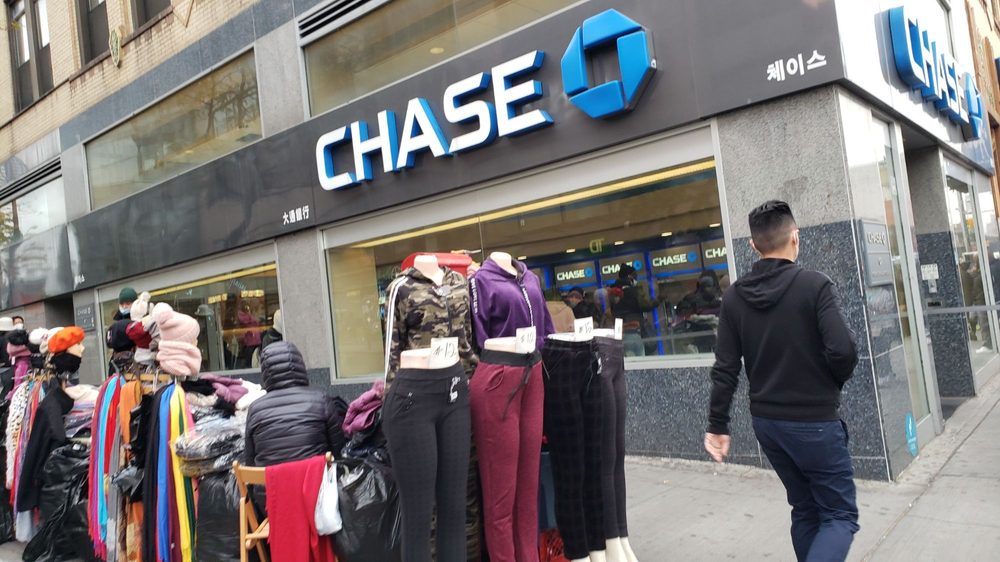 CHASE BANK Updated September 2024 19 Reviews 3901 Main St