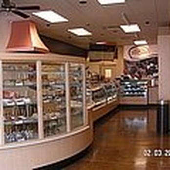Rocky Mountain Chocolate Factory - the inside of the store - Candy Stores Near Me - Valparaiso, Indiana Rocky Mountain Chocolate Factory - the inside of the store - Candy Stores Near Me - Valparaiso, Indiana