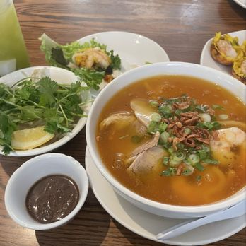 Brodard Restaurant - Vietnamese Near Me - Fountain Valley, California