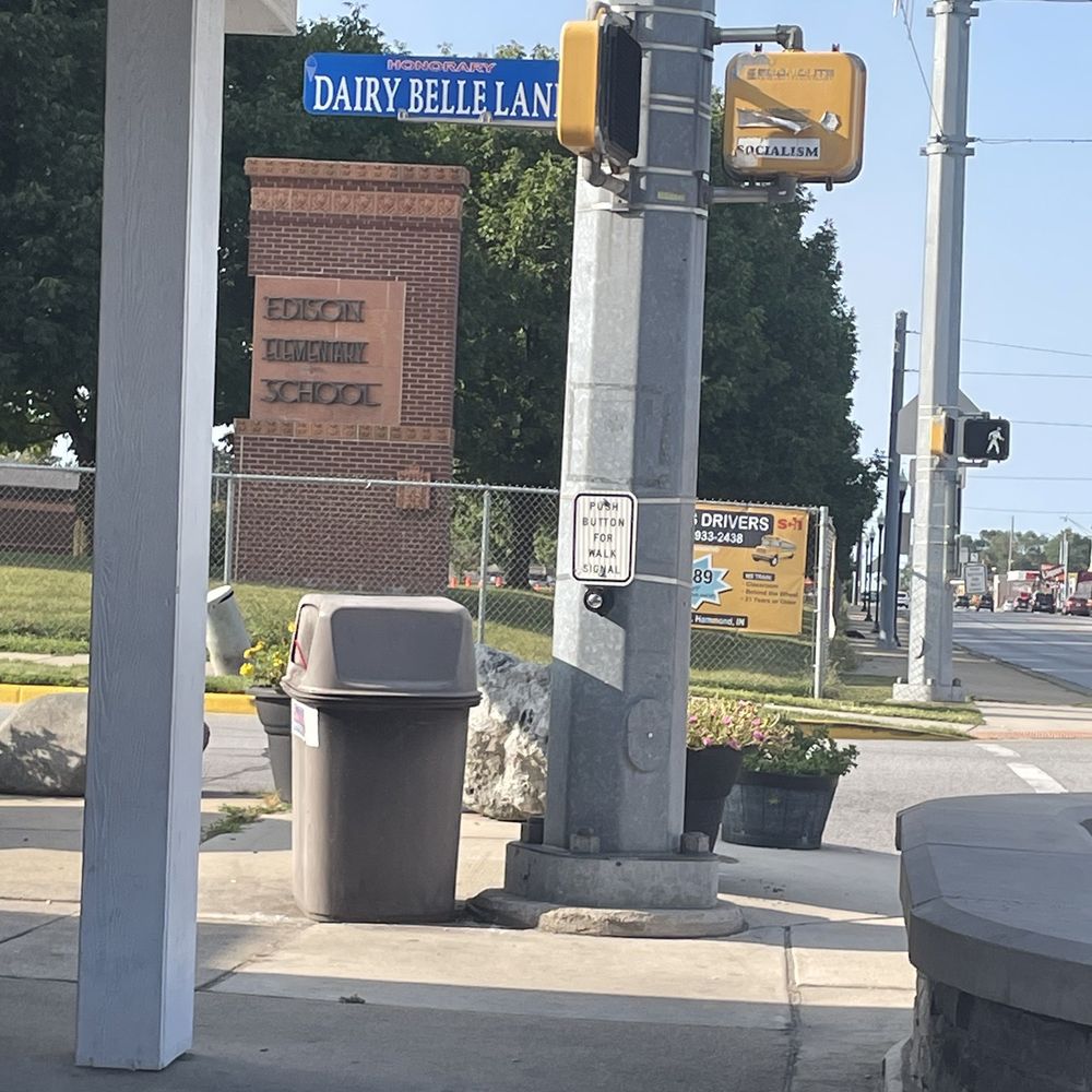 Dairy Belle - Ice Cream & Frozen Yogurt Near Me - Hammond, Indiana Dairy Belle - Ice Cream & Frozen Yogurt Near Me - Hammond, Indiana