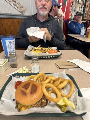Gus's Grill by null