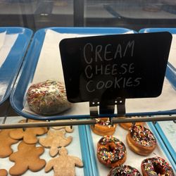 Hatteras Island Pizza - Gingerbread House