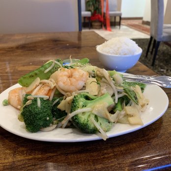 Palm Tree Palace - Shrimp with mixed vegetables very tasty - Chinese Near Me - La Quinta, California Palm Tree Palace - Shrimp with mixed vegetables very tasty - Chinese Near Me - La Quinta, California