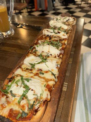 Nettie's Tavern by null