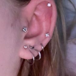 Body Jewelry Plus - Piercings