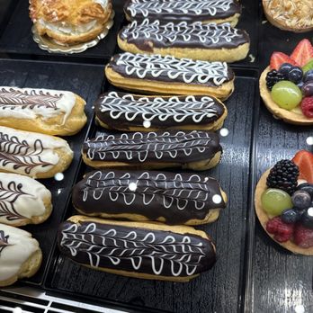 Rosetta Bakery - Chocolate Eclair - Bakeries Near Me - New York, New York