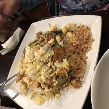 Sala Thai - Oyster pad Thai (medium spice= very spicy!!) - Thai Near Me - Fremont, California