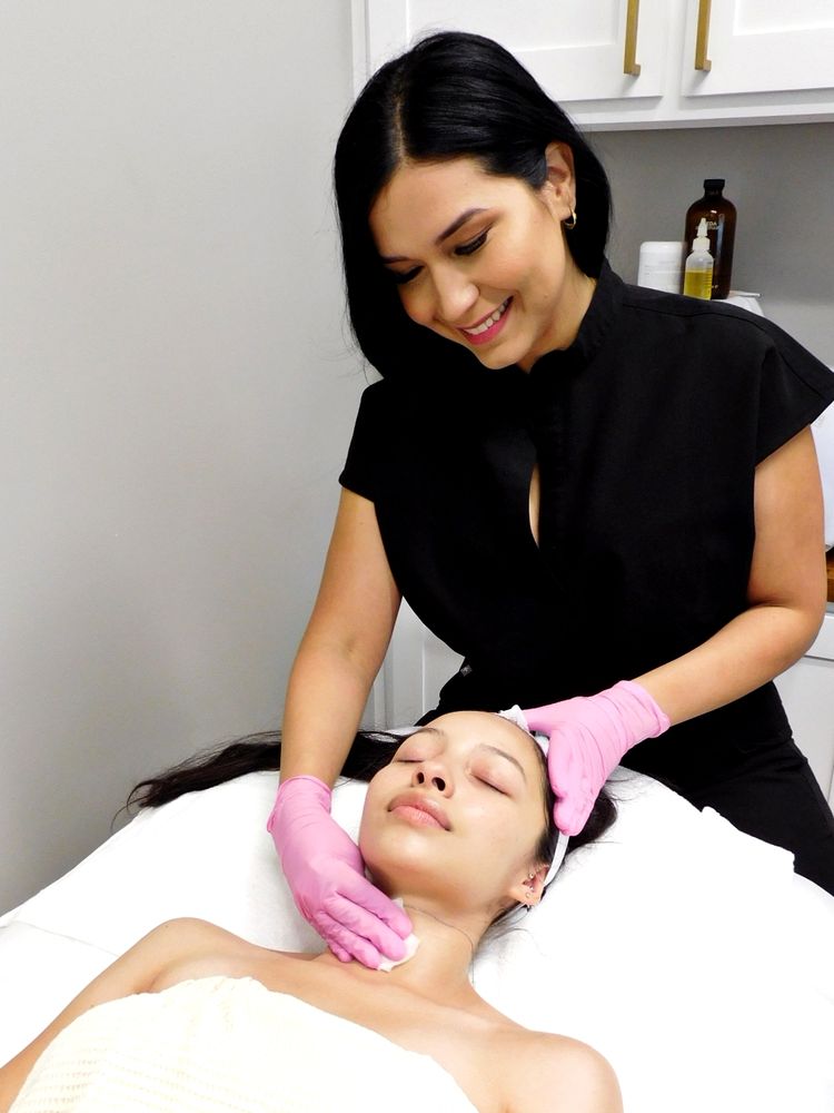 Pampering by Pam Logo